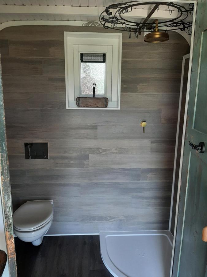 Glamping De Vrije Wind, Tentverhuur Houwerzijl 外观 照片